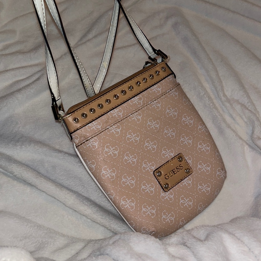 Guess Cross Body bag Pink & White